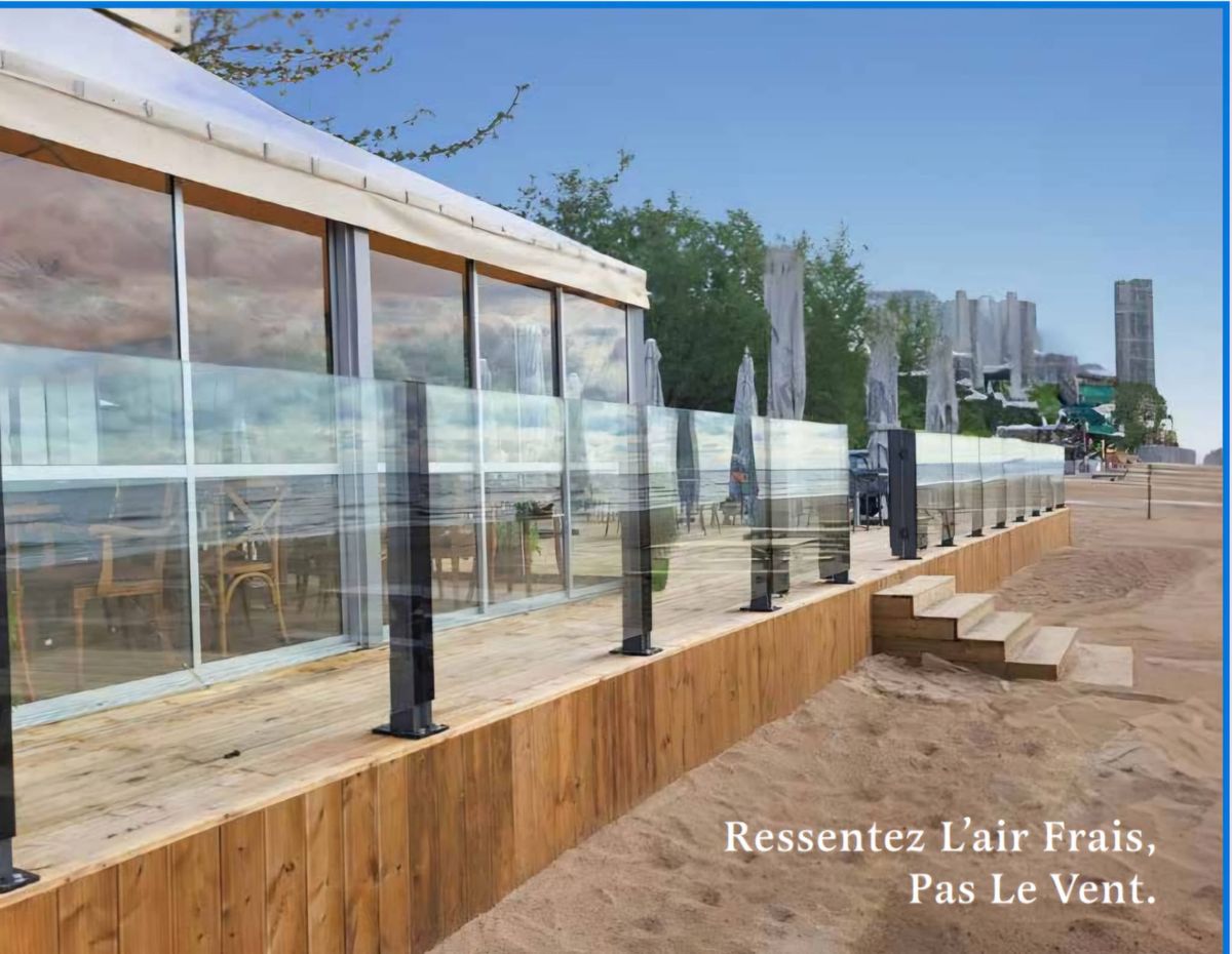 Terrasse de restaurant équipée d'une pergola par Pergola Sud à Montpellier